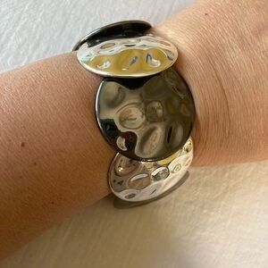 Hammered Two Tone Metal Stretch‎ Bracelet
